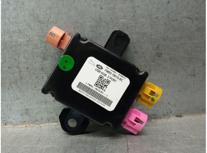 Recambio de antena para jaguar f-pace (x761) 2.0 td4 referencia OEM IAM FW9319010BC FW9319010BC 