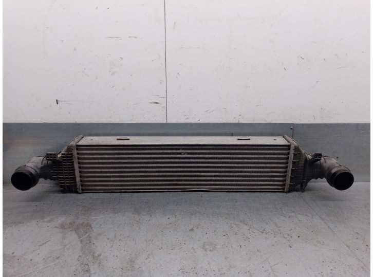 Recambio de intercooler para mercedes-benz clase e (w212) e 350 bluetec referencia OEM IAM A2045000200 A2045000200 MODINE