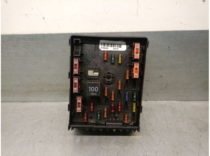 Recambio de caja reles / fusibles para volkswagen passat berlina (3c2) 2.0 tdi referencia OEM IAM 3C0937125 