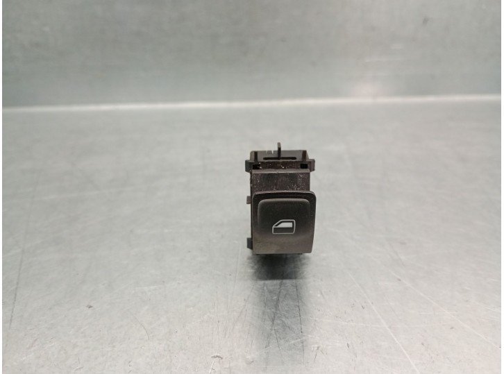 Replacement front right window lift switch for Volkswagen Passat Variant (3G5) 2.0 TDI OEM IAM reference 5G0959855H 5G095