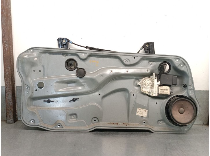 Recambio de elevalunas delantero izquierdo para volkswagen golf iv berlina (1j1) básico referencia OEM IAM 1J3837729AA 1J3837461