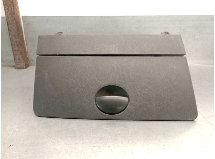 Recambio de guantera para fiat panda (169) 1.2 cat referencia OEM IAM 735320589 735426035 