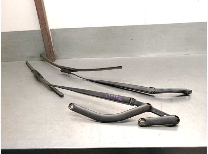 Recambio de brazo limpia delantero derecho para renault scenic ii dci diesel referencia OEM IAM 8200466006 7701061770 