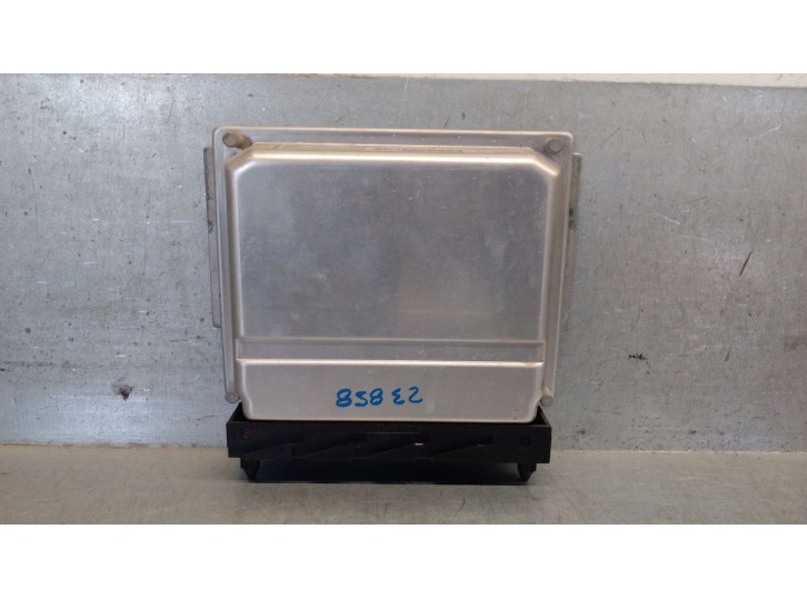 Recambio de centralita motor uce para volvo s60 berlina d5 referencia OEM IAM 08667710  0281010319 BOSCH