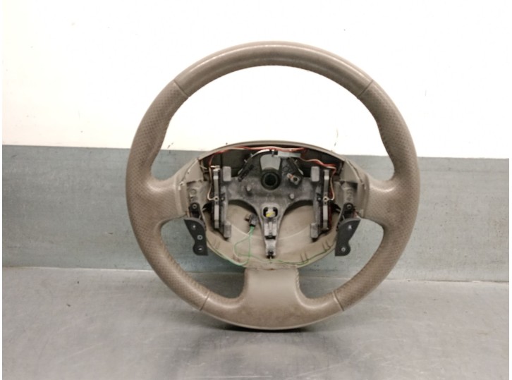 Recambio de volante para renault megane ii classic berlina 1.6 16v referencia OEM IAM 8200106306E 8200218375 