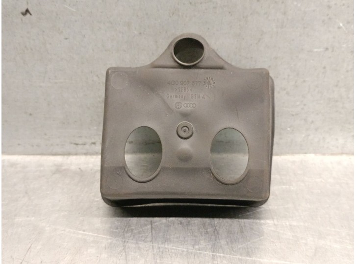 Recambio de moldura para volkswagen caddy ka/kb (2k) 1.9 tdi referencia OEM IAM 4G0907577  