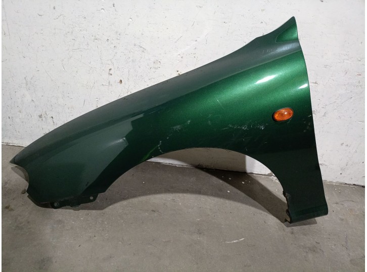 Recambio de aleta delantera izquierda para hyundai lantra berlina (rd) 1.9 diesel cat referencia OEM IAM 5714362 