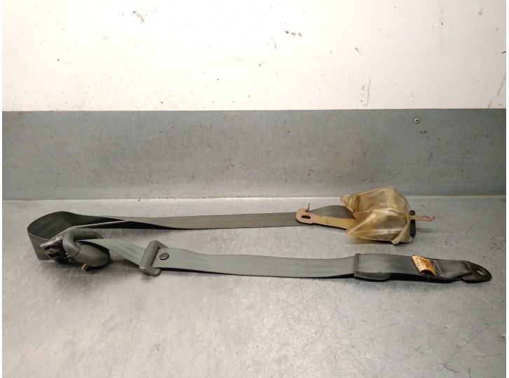 Replacement front right seat belt for Hyundai Lantra Saloon (RD) 1.9 Diesel CAT OEM IAM reference 315143 