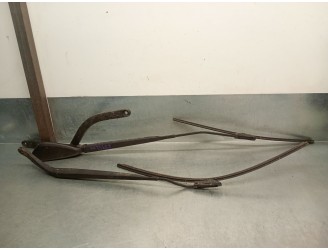 Recambio de brazo limpia delantero derecho para renault scenic ii 1.5 dci diesel referencia OEM IAM 8200422219  7701061770