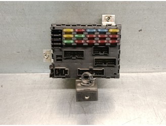 Recambio de caja reles / fusibles para lancia lancia y 1.2 cat referencia OEM IAM 46412170 