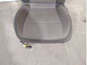 Replacement left front seat for Volkswagen Passat Variant (3G5) 2.0 TDI OEM IAM reference 5Q4881105M 