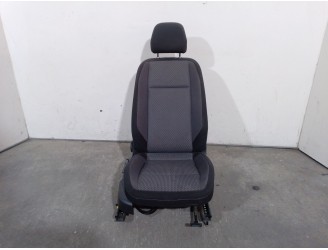 Replacement right front seat for Volkswagen Passat Variant (3G5) 2.0 TDI OEM IAM reference 5Q4881106M 