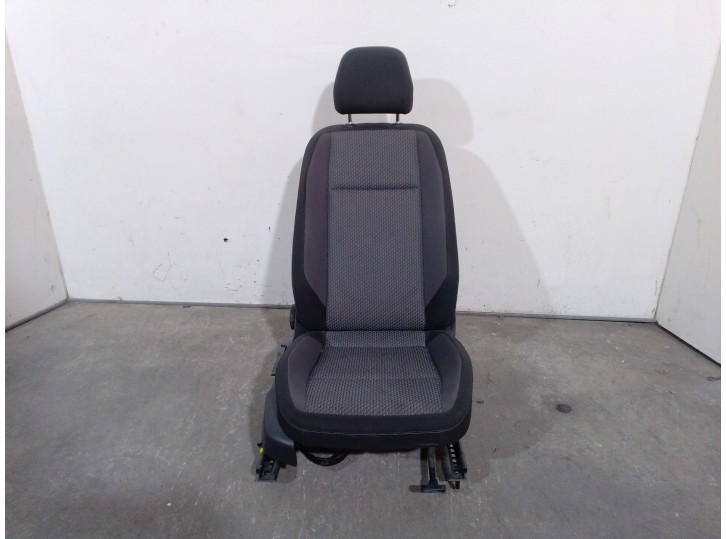 Replacement right front seat for Volkswagen Passat Variant (3G5) 2.0 TDI OEM IAM reference 5Q4881106M 