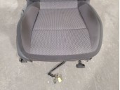 Replacement right front seat for Volkswagen Passat Variant (3G5) 2.0 TDI OEM IAM reference 5Q4881106M 