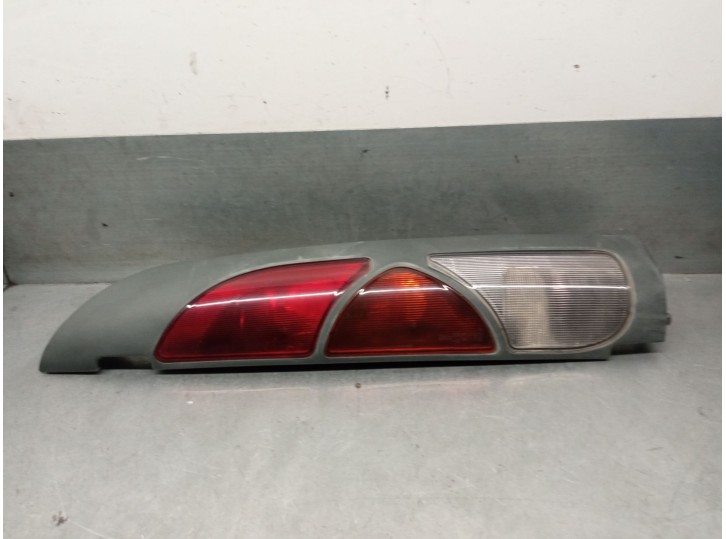 Recambio de piloto trasero derecho para renault kangoo (f/kc0) 1.9 diesel referencia OEM IAM 8200150621 8200150621 