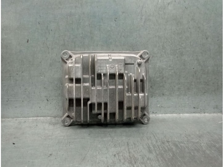 Recambio de centralita faros xenon para mercedes-benz clase e (w212) e 350 bluetec referencia OEM IAM A2129008224 A2C73680104 C