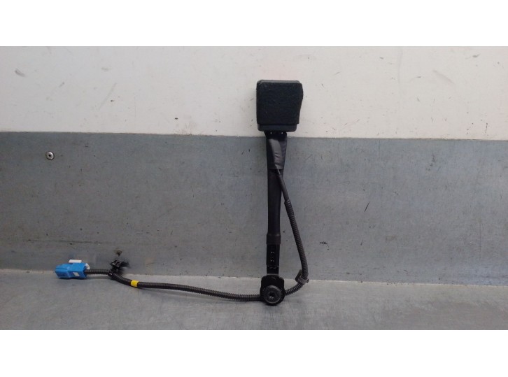 Recambio de enganche cinturon delantero derecho para kia ev6 cv/ f5e22 / e11b11 referencia OEM IAM 88840CV200WK 88840CV200WK 