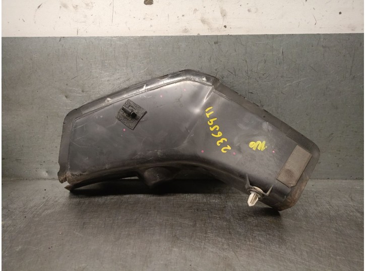 Recambio de molduras traseras para jaguar f-pace (x761) 2.0 td4 referencia OEM IAM HK8328660AD T4A13141 