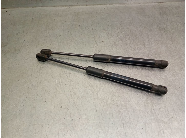 Recambio de amortiguadores capo para audi a7 sportback (4ga, 4gf) rs7 performance quattro referencia OEM IAM 4G8823359A 4G882335