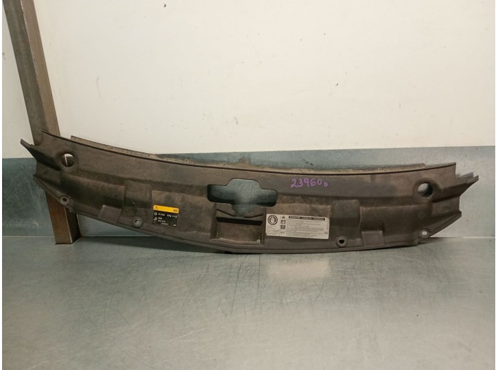 Recambio de molduras delanteras para seat toledo iv (kg3) 1.6 tdi referencia OEM IAM 6JA853655 6JA853655