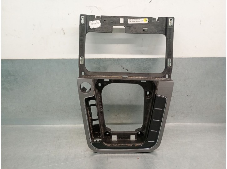 Recambio de consola para volkswagen passat variant (3g5) 2.0 tdi referencia OEM IAM 3G1864263  3G1864263