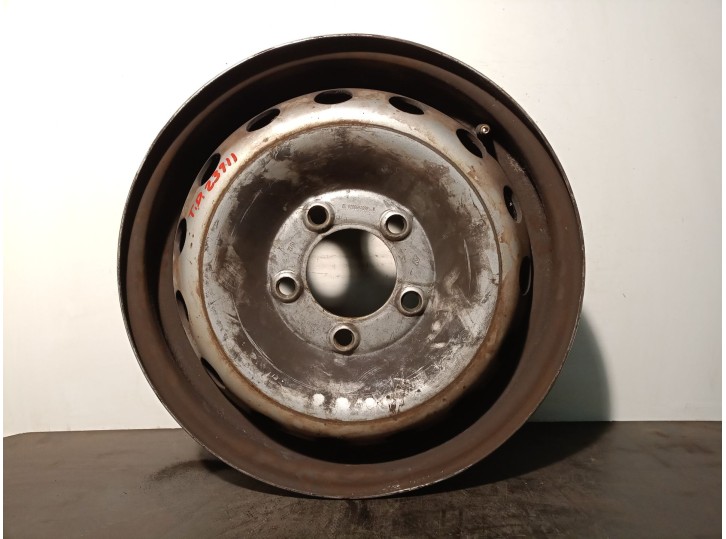 Recambio de llanta para renault master kasten 2.3 dci diesel cat referencia OEM IAM 403000037R R1661/2J16H2ET66 