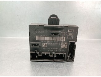 Replacement central locking unit for Volkswagen Passat Variant (3G5) 2.0 TDI OEM IAM reference 5Q0959393D 