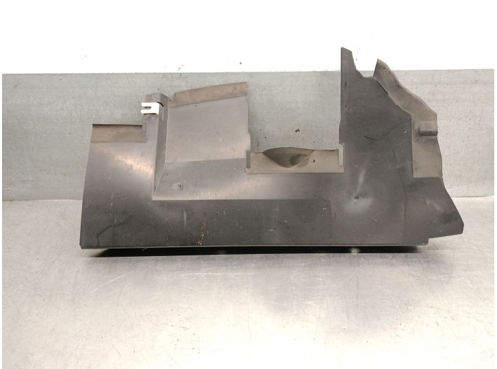 Replacement front moldings for Citroën C4 Sedan 1.4 16v OEM IAM reference 9650764380 