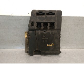 Recambio de caja reles / fusibles para renault megane ii classic berlina 1.6 16v referencia OEM IAM 8200309691 S118400320D SIEM