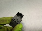 Replacement rear left window switch for Volkswagen Passat Variant (3G5) 2.0 TDI OEM IAM reference 5G0959855H 5G095
