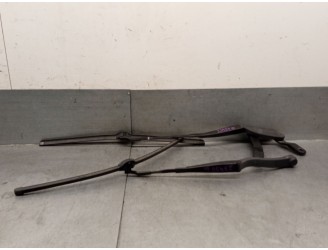 Recambio de brazo limpia delantero derecho para mercedes-benz clase e (w212) e 350 bluetec referencia OEM IAM A2128200944 A21282