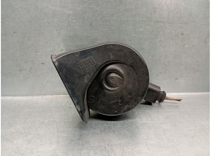 Recambio de claxon para volkswagen passat variant (3g5) 2.0 tdi referencia OEM IAM 5Q0951223 5Q0951223