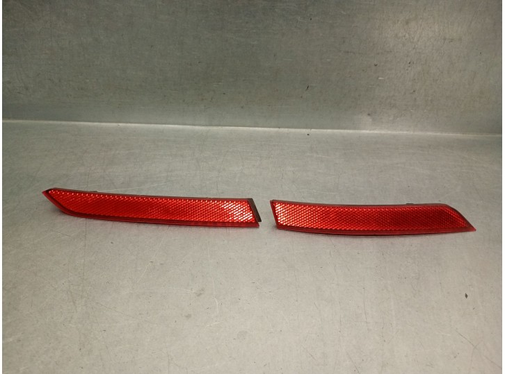 Recambio de piloto trasero derecho paragolpes para volkswagen passat variant (3g5) 2.0 tdi referencia OEM IAM 3G0945104A  3G0945