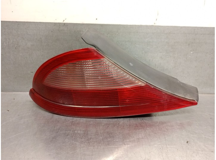 Recambio de piloto trasero izquierdo para lancia lancia y 1.2 cat referencia OEM IAM 46777340 46777340 