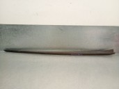 Recambio de molduras delanteras para volkswagen passat variant (3g5) 2.0 tdi referencia OEM IAM 3G0854328  3G0854328