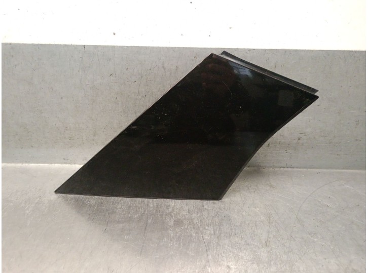 Recambio de molduras traseras para nissan micra v (k14) 0.9 ig-t referencia OEM IAM 781265FA0A 