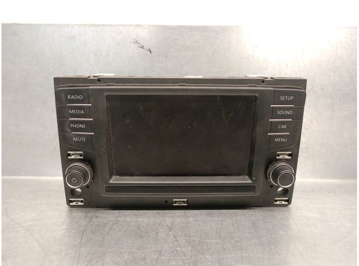 Replacement multifunction screen for Volkswagen Passat Variant (3G5) 2.0 TDI OEM IAM reference 3G0919605 3G0919605