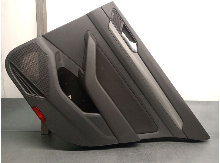 Recambio de guarnecido puerta trasera derecha para volkswagen passat variant (3g5) 2.0 tdi referencia OEM IAM 3G9867212AC  3G986
