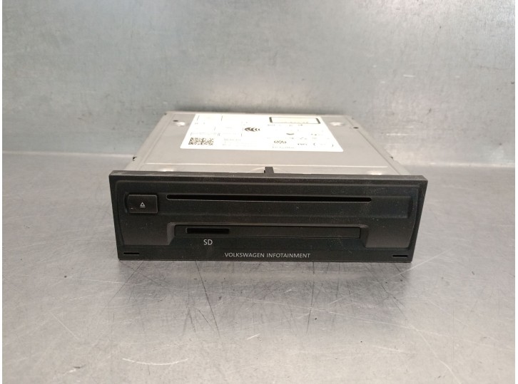 Recambio de sistema audio / radio cd para volkswagen passat variant (3g5) 2.0 tdi referencia OEM IAM 3Q0035819  3Q0035819