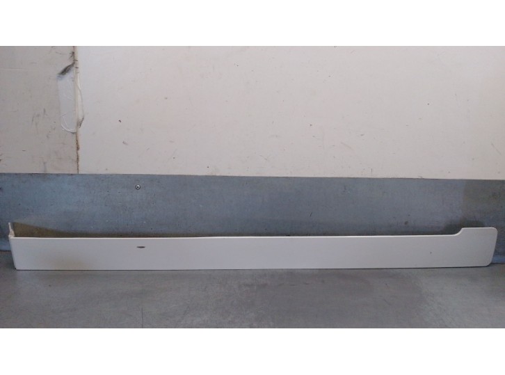 Recambio de molduras traseras para peugeot expert furgoneta (v_) 2.0 bluehdi 150 referencia OEM IAM 9808384280 1616332480 