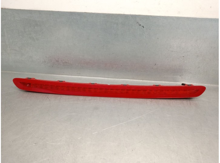 Recambio de luz central de freno para volkswagen passat variant (3g5) 2.0 tdi referencia OEM IAM 3G9945087A  3G9945087A