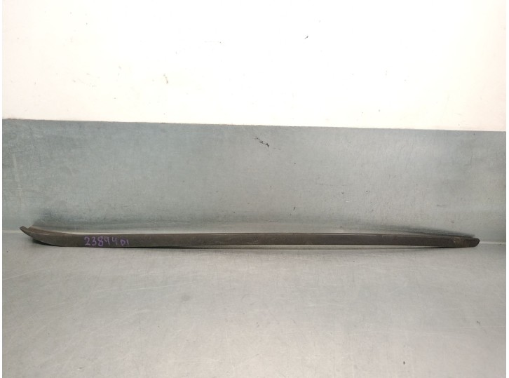 Recambio de molduras delanteras para volkswagen passat variant (3g5) 2.0 tdi referencia OEM IAM 3G0854327 3G0854327