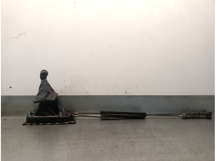 Recambio de palanca cambio para seat arona (kj7, kjp) 1.0 tgi referencia OEM IAM 5Q0711061F 2Q0711049K 