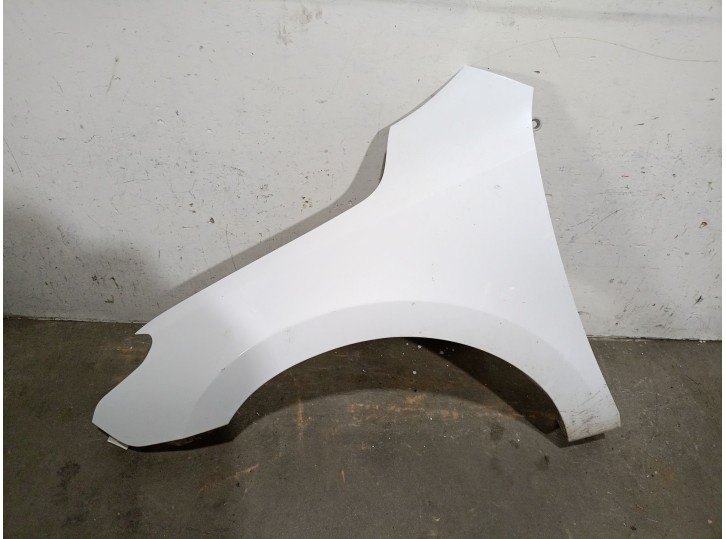 Recambio de aleta delantera izquierda para hyundai i30 1.6 crdi cat referencia OEM IAM 663112R010 663112R010 