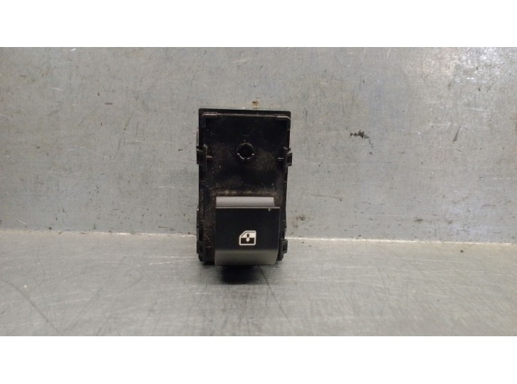 Replacement front right window switch for Kia EV6 CV/ F5E22 / E11B11 OEM IAM reference 93581CV200 93581CV200 10522776