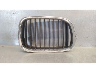 Recambio de rejilla delantera para bmw serie 5 berlina (e39) 530d referencia OEM IAM 81593140 51137005838 