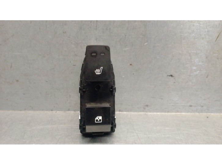 Replacement rear right window regulator switch for Kia EV6 CV/ F5E22 / E11B11 OEM IAM reference 93581CV240 93581CV240 10522790