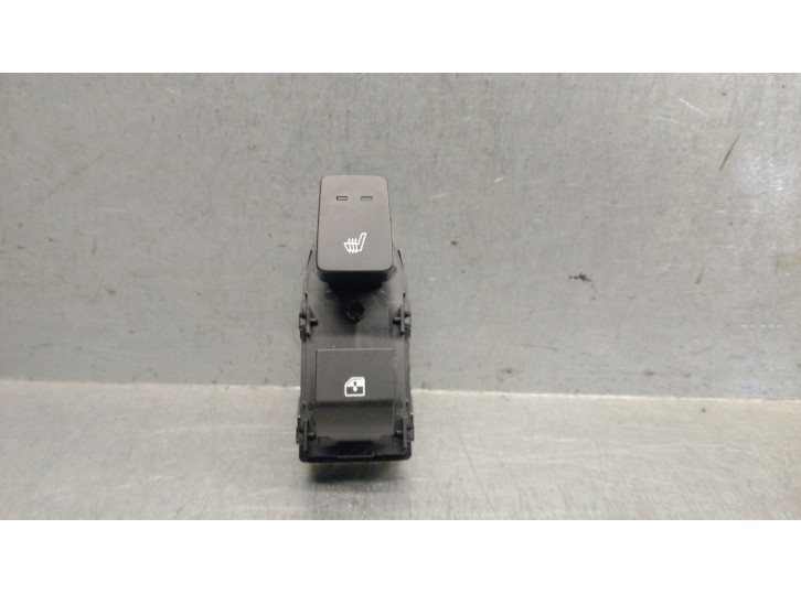 Replacement rear left window regulator switch for Kia EV6 CV/ F5E22 / E11B11 OEM IAM reference 93581CV240 93581CV240 10522790