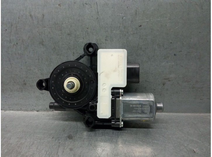 Recambio de motor cierre centralizado porton para audi a6 allroad c8 (4ah) 50 tdi mild hybrid quattro referencia OEM IAM 4K98635