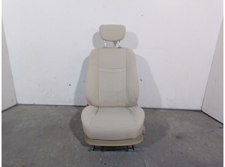 Recambio de asiento delantero izquierdo para ssangyong rodius i 2.7 xdi referencia OEM IAM 7510121315CBL  7510121315CBL